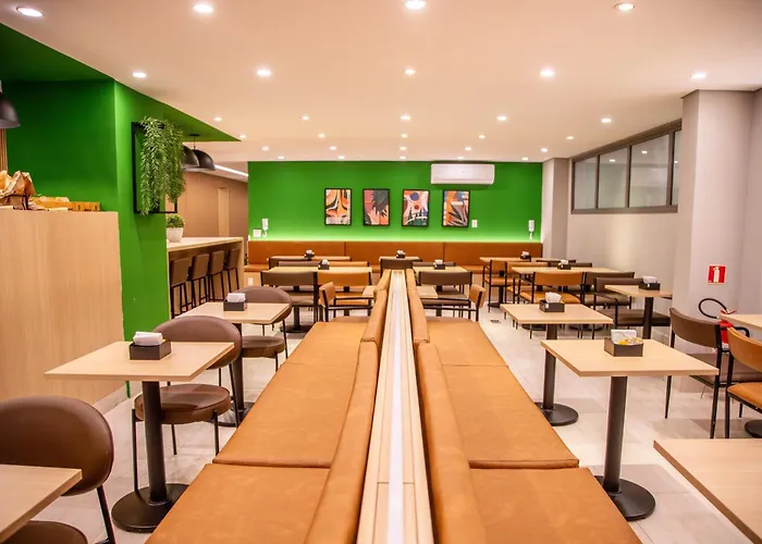 Cozzy Suites Paraiso Hotel